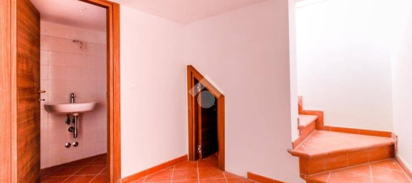 1 غرف نوم شقة في L'Aquila, Italy رقم 211798 7