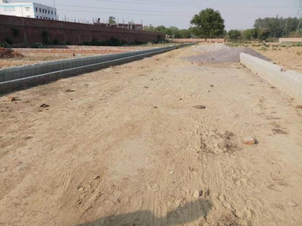 Terreno en Lucknow, India No. 31474