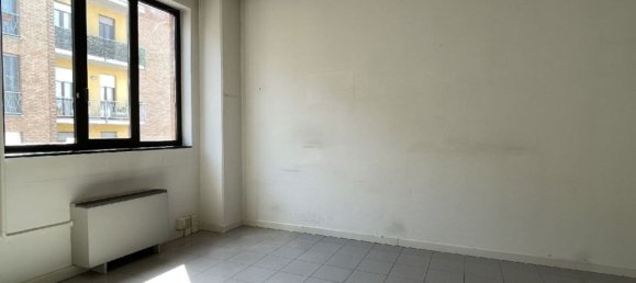 70m² Office in Nonantola, Italy No. 169064 5