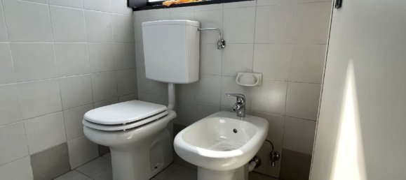 70m² Office in Nonantola, Italy No. 169064 14