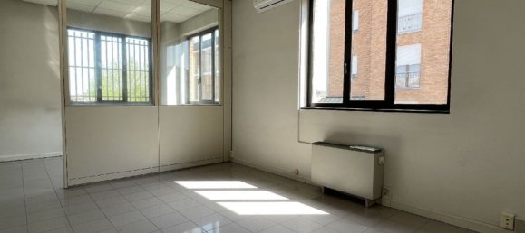 70m² Office in Nonantola, Italy No. 169064 7
