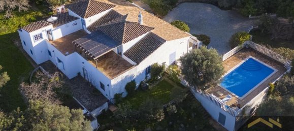 4 bedrooms House in Faro, Portugal No. 9254 5