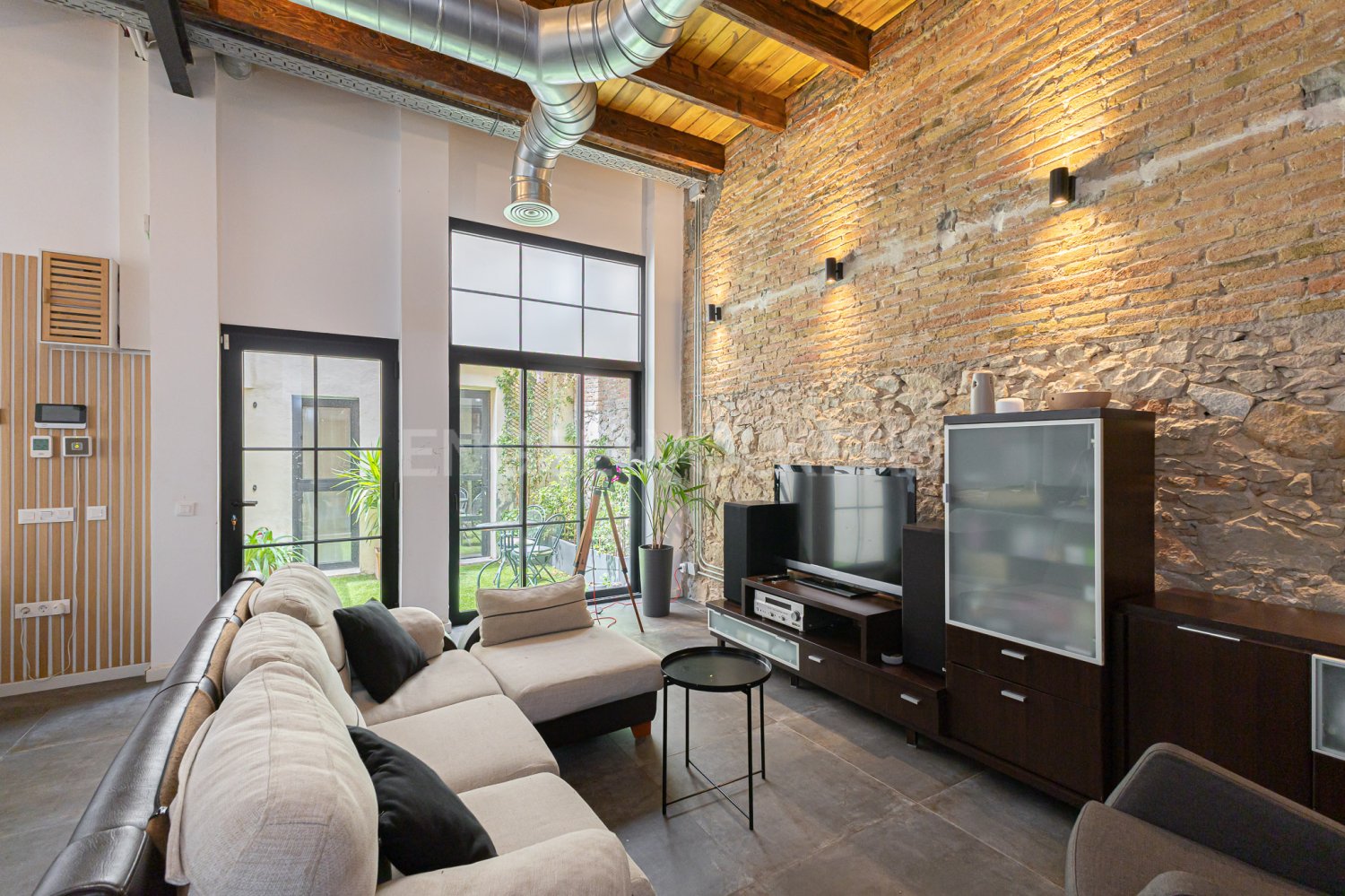 4 Schlafzimmer Doppelhaus in Sants-Montjuic, Spain, Nr. 143348