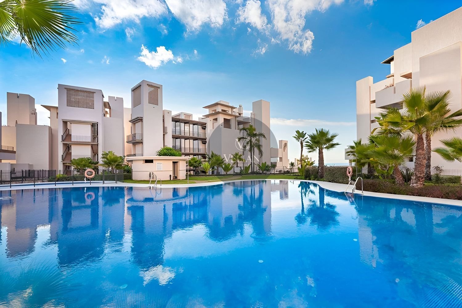 2 bedrooms Penthouse in Estepona, Spain No. 51455