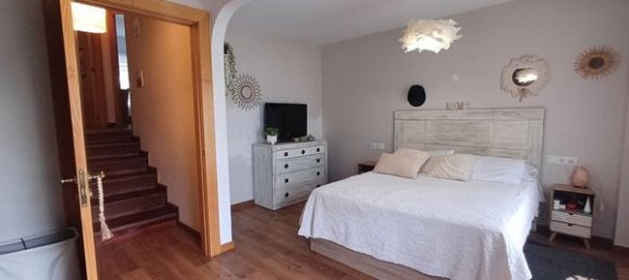 3 bedrooms Duplex in Vigo, Spain No. 190991 2