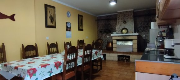 5 Schlafzimmer Haus in Nava del Rey, Spain, Nr. 78059 30