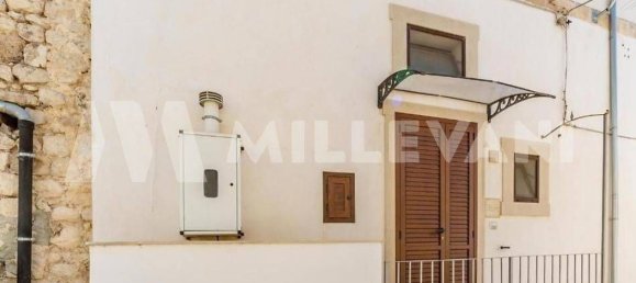 Casa de 2 habitaciónes en Scicli, Italy No. 287792 2