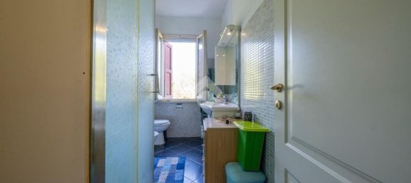 4-Zimmer Wohnung in Reggio Emilia, Italy, Nr. 171851 9