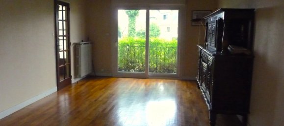 Casa de 2 dormitorios en Vitre, France No. 268824 6