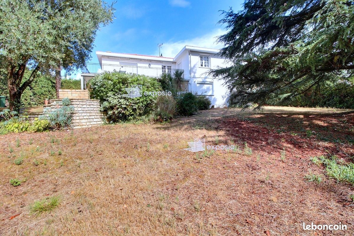 5 Schlafzimmer Haus in Niort, France, Nr. 342296