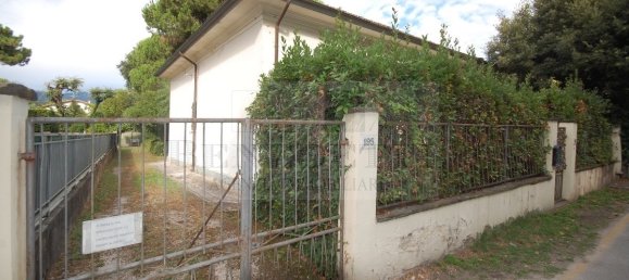 3 bedrooms House in Pietrasanta, Italy No. 290722 20