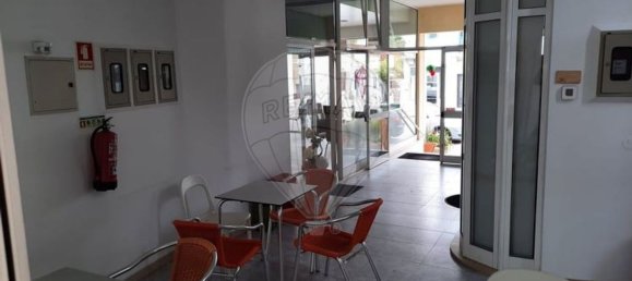 53m² Commercial property in Pombal, Portugal No. 157981 3