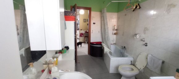 3 rooms Apartment in Novara, Italy No. 149610 11