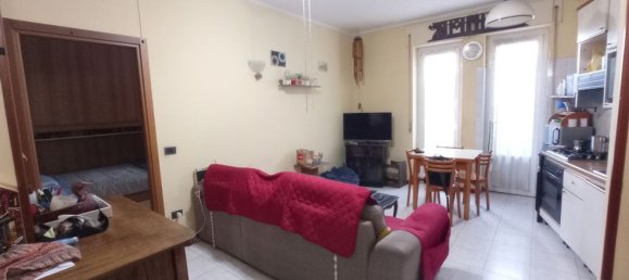 3 rooms Apartment in Novara, Italy No. 149610 3