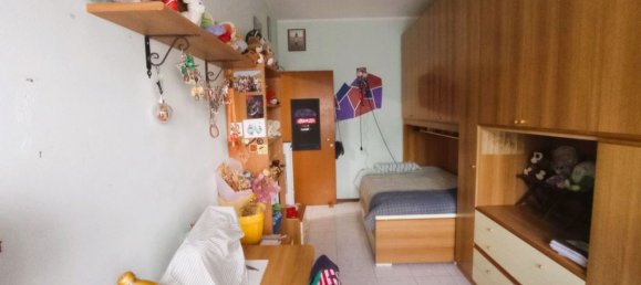 3 rooms Apartment in Novara, Italy No. 149610 9