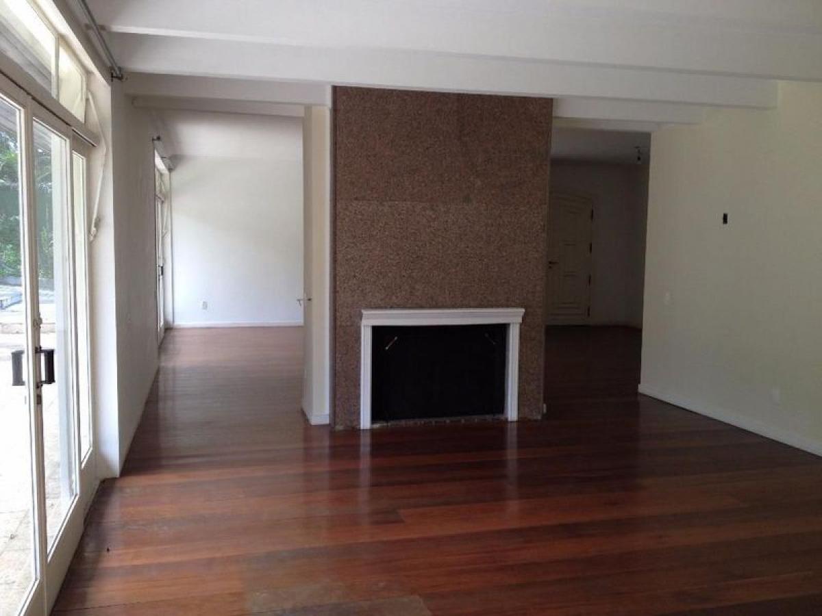 4 bedrooms House in Sao Paulo, Brazil No. 585304