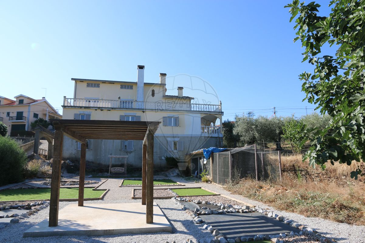 4 bedrooms House in Valongo dos Azeites, Portugal No. 154117