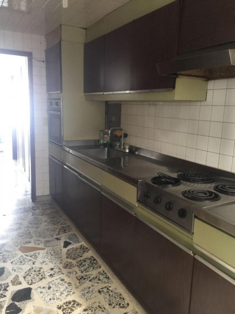 5 bedrooms House in Bogota, Colombia No. 13238