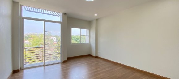 2 bedrooms Commercial property in Chiang Mai, Thailand No. 27043 12