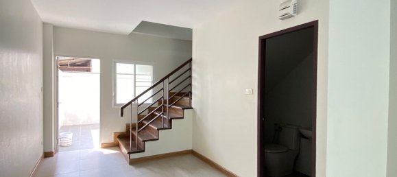 2 bedrooms Commercial property in Chiang Mai, Thailand No. 27043 3