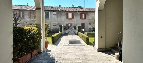 2 rooms Apartment in Trezzo sull'Adda, Italy No. 102781 14