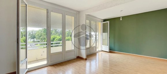 2 bedrooms Apartment in Saint-Quentin, France No. 262364 3