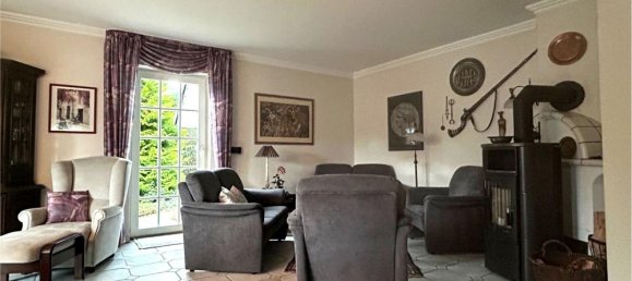 6 rooms Townhouse in Oldenburg, Germany No. 369454 2