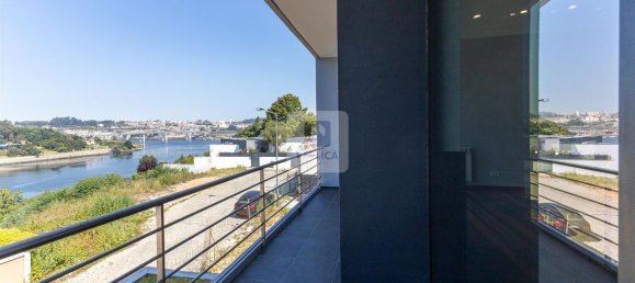 4 bedrooms House in Valbom, Portugal No. 114240 4