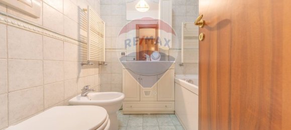 3 Schlafzimmer Wohnung in Rome, Italy, Nr. 352672 9