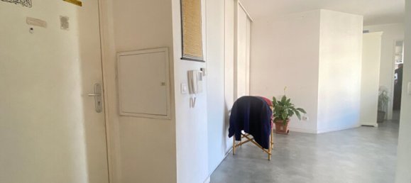 2 Schlafzimmer Wohnung in Bobigny, France, Nr. 180194 3