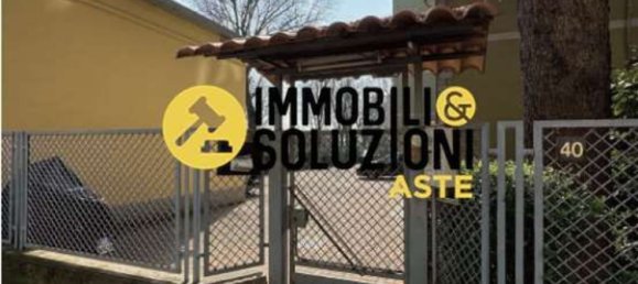 3 rooms Apartment in Cormano, Italy No. 215851 2