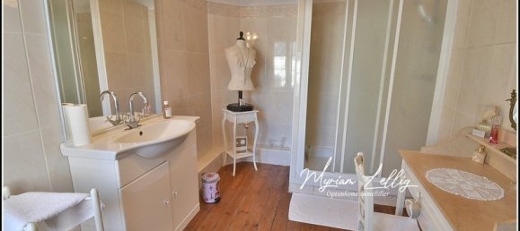 2 bedrooms House in Evreux, France No. 186750 10