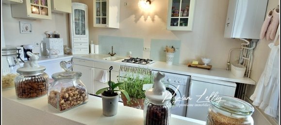 2 bedrooms House in Evreux, France No. 186750 2