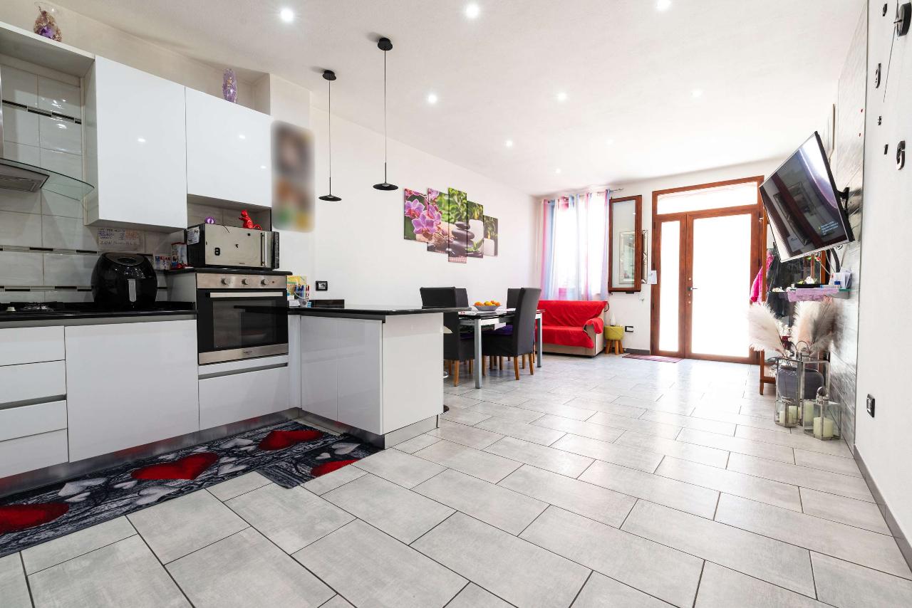 4-salle Appartement à Quartu Sant'Elena, Italy No. 13113