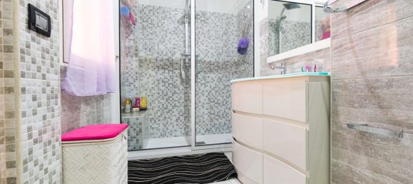 4-salle Appartement à Quartu Sant'Elena, Italy No. 13113 10