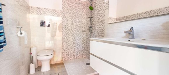 4-salle Appartement à Quartu Sant'Elena, Italy No. 13113 14