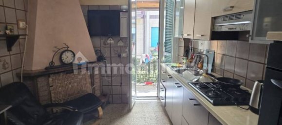 1 bedroom Apartment in Rome, Italy No. 276361 4