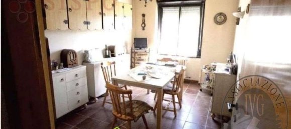 Apartamento de 6 divisões em Foligno, Italy N.º 30604 5
