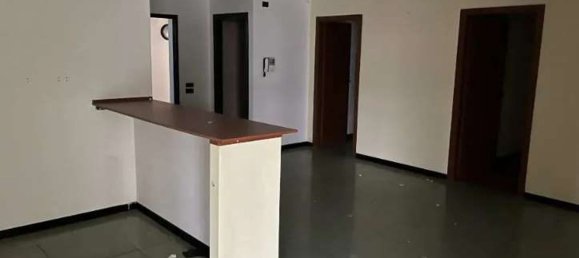 215m² Office in Como, Italy No. 186991 5