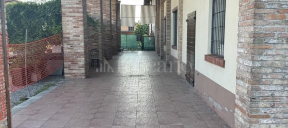 Propiedad comercial de 10 habitaciónes en Livraga, Italy No. 373104 4