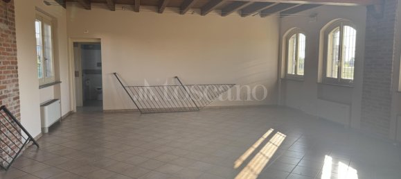 Propiedad comercial de 10 habitaciónes en Livraga, Italy No. 373104 10
