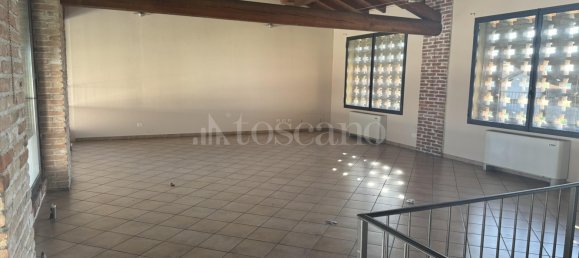 Propiedad comercial de 10 habitaciónes en Livraga, Italy No. 373104 16