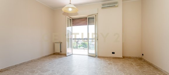 4 bedrooms Apartment in Tremestieri Etneo, Italy No. 316925 7