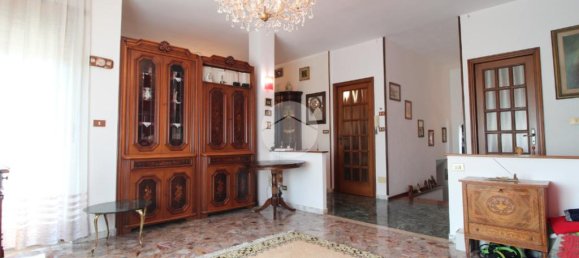 4 chambres Villa à Moncalieri, Italy No. 305687 33