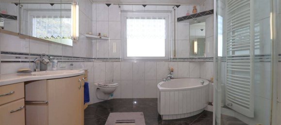 Таунхаус с 7 комнатами в Верра-Майснер, Германия № 371165 11