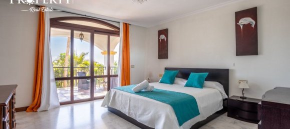 5 bedrooms House in Adeje, Spain No. 27345 38