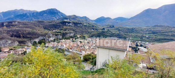 2 Schlafzimmer Villa in Malegno, Italy, Nr. 305963 12