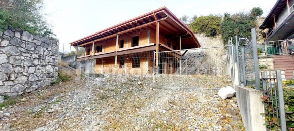 2 Schlafzimmer Villa in Malegno, Italy, Nr. 305963 11