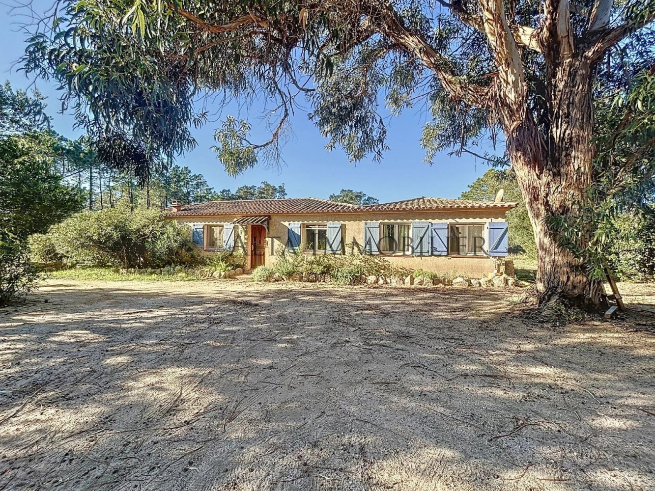 4 chambres Villa à Pianottoli-Caldarello, France No. 45098