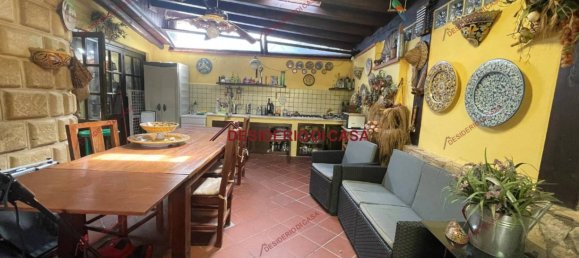 Villa de 2 dormitorios en Campofelice di Roccella, Italy No. 172220 5